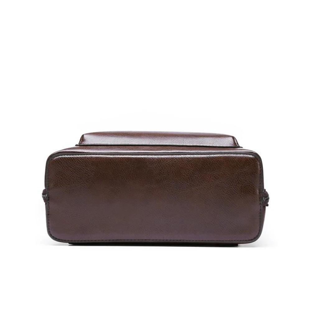 Naomi | Timeless two-zip bag with elegant simplicity