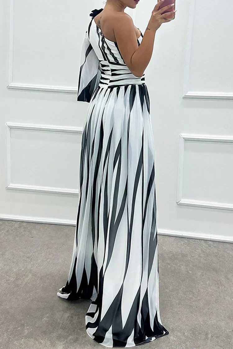 Shiloh - Robe maxi élégante à rayures avec une bretelle
