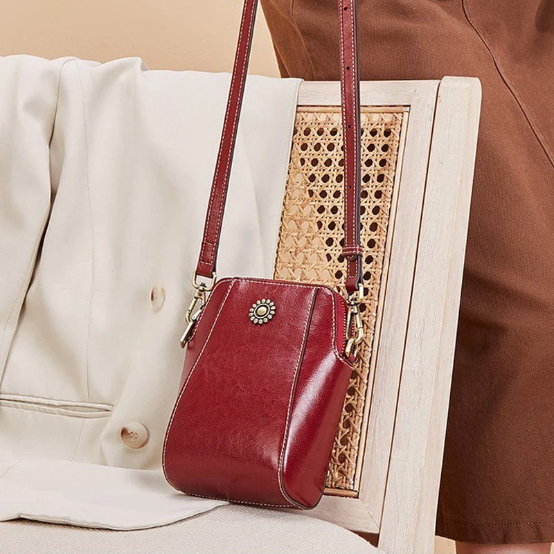 Vienna - Compact Solid Color Mini Handbag