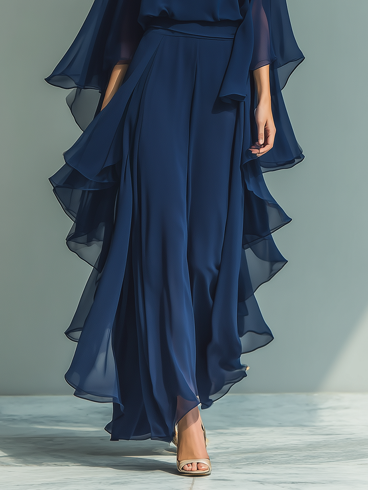 Ensemble Femme Top Chiffon Bleu Marine Avec Manches Évasées Et Pantalons Droits Avec Détails Volants