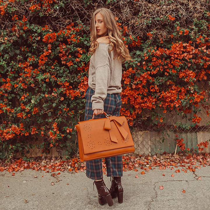Elegant Bow-Tie Satchel