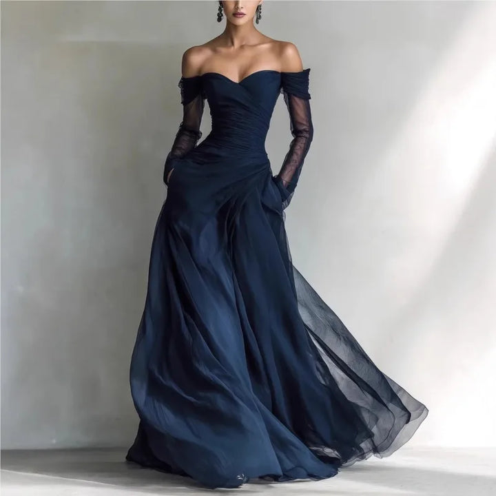 Eleonora • Robe longue à épaules dénudées et inserts en dentelle